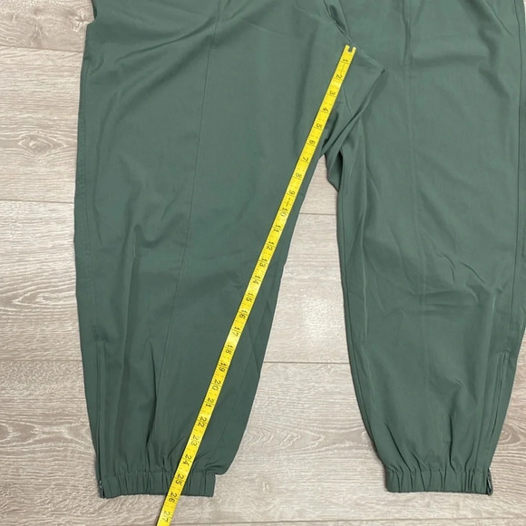 NWOT Old Navv Stretchtech All Season  Quick Dry Joggers Sage Green 2X - Picture 10 of 15